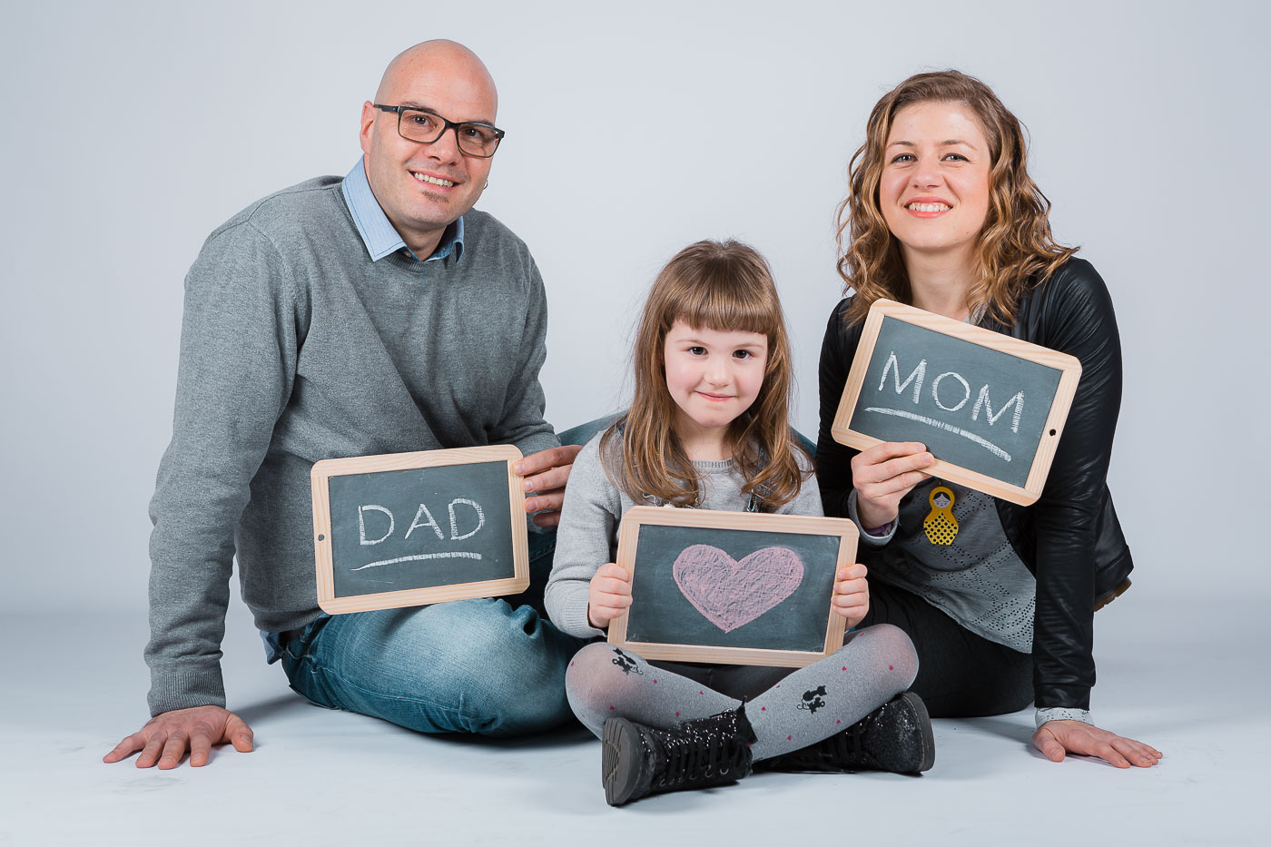 Famiglia Ritratto Studio Sala Posa Grosseto Genitori E Bambini