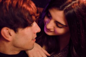 foto sala di posa coppia fidanzati, san valentino, grosseto