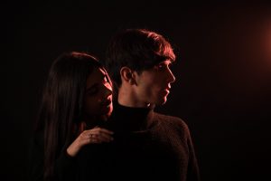 foto sala di posa coppia fidanzati, san valentino, grosseto